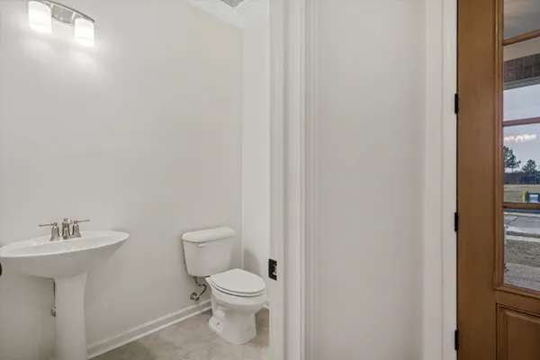 $2,400 | 300 Maple Street, Oakland, TN 38060