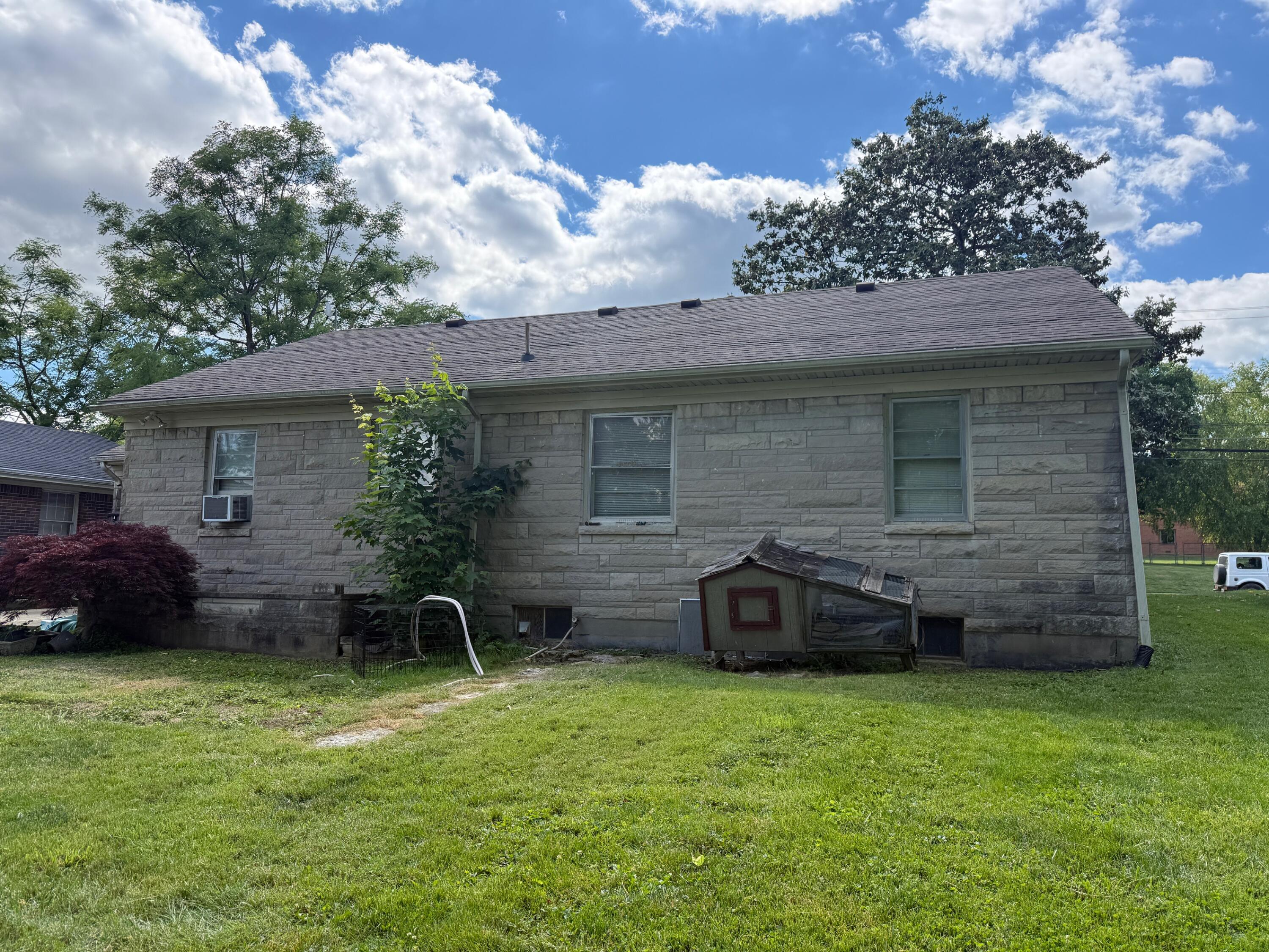 212 Lexington Road Lancaster, KY 40444 - Photo 5 of 31 2