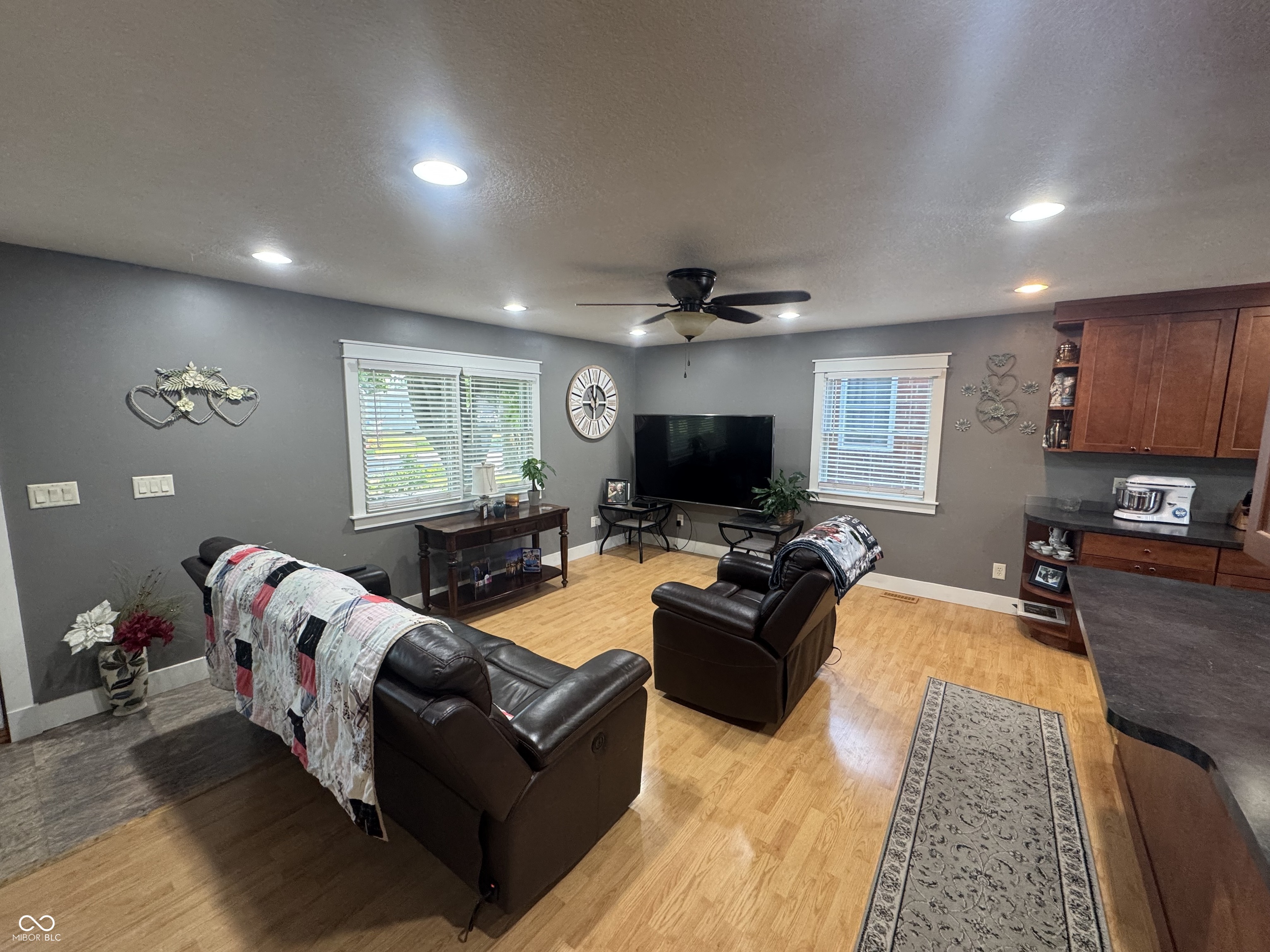 2216 Newton Street Columbus, IN 47201 - Photo 10 of 30