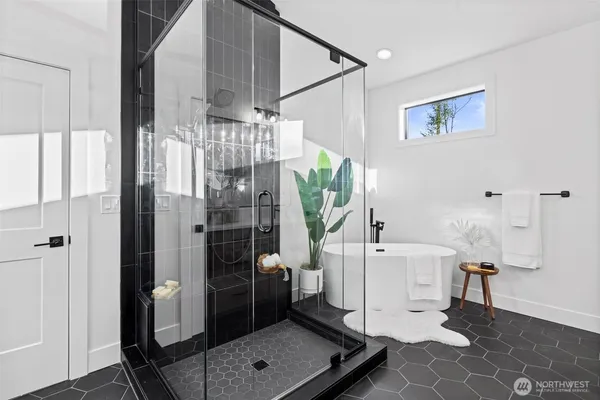 $869,000 | 25716 99th Avenue East, Graham, WA 98338