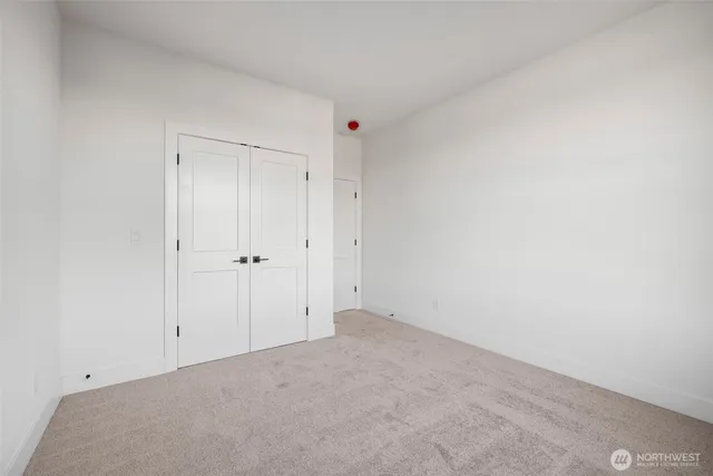 $869,000 | 25716 99th Avenue East, Graham, WA 98338