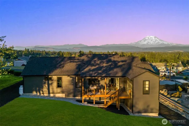 $869,000 | 25716 99th Avenue East, Graham, WA 98338