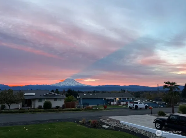 $869,000 | 25716 99th Avenue East, Graham, WA 98338