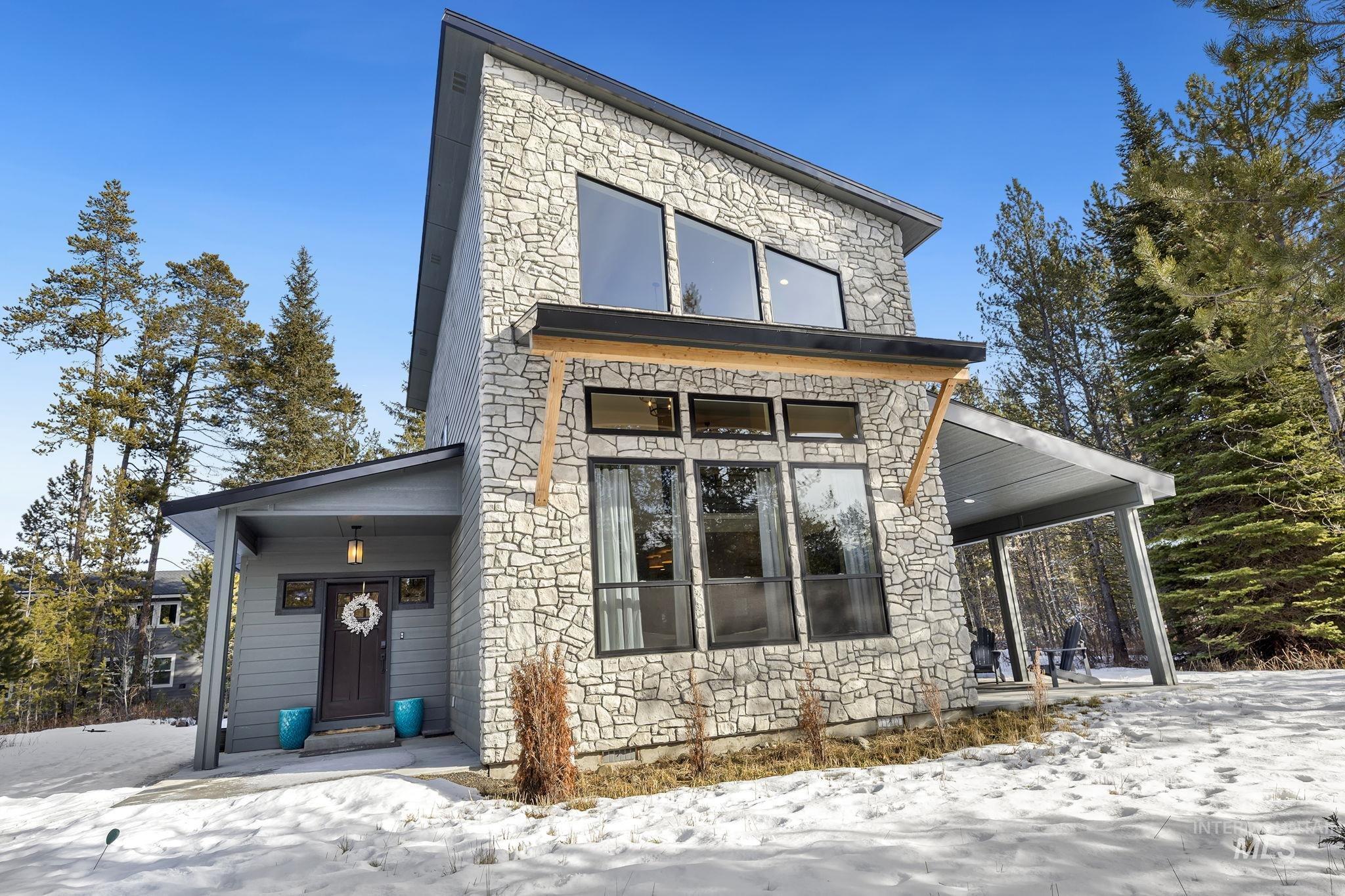 127 Jacks Loop Donnelly, ID 83615 - Photo 44 of 46 Contemporary house with stone siding