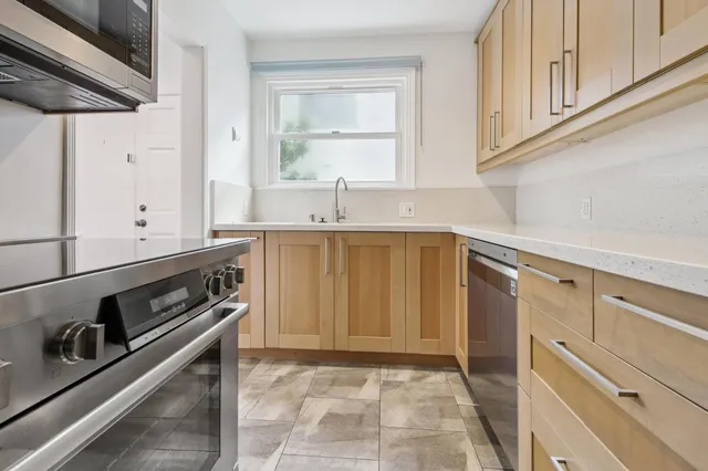 $3,125 | 1032 19th Street, Unit 2, Santa Monica, CA 90403