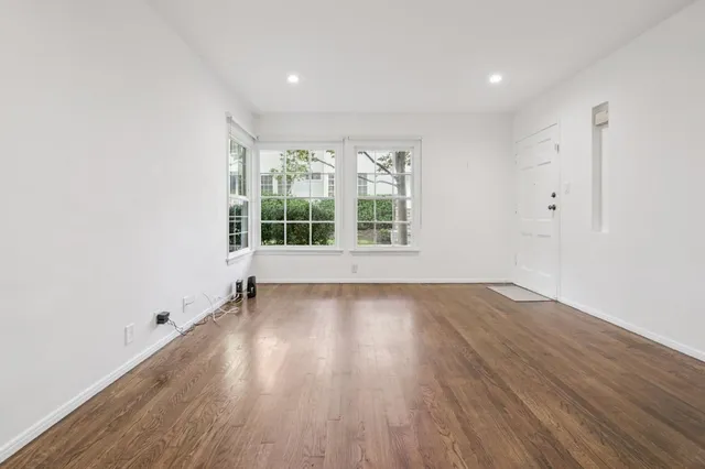 $3,125 | 1032 19th Street, Unit 2, Santa Monica, CA 90403