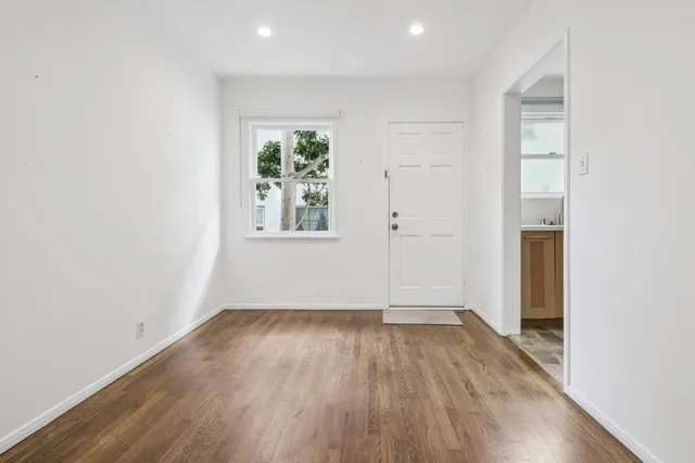 $3,125 | 1032 19th Street, Unit 2, Santa Monica, CA 90403