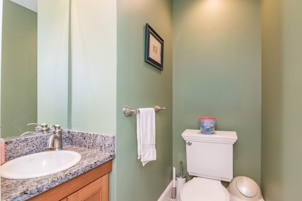 88 Round Hill Road, Unit 2 Northampton, MA 01060 - Photo 21 of 38
