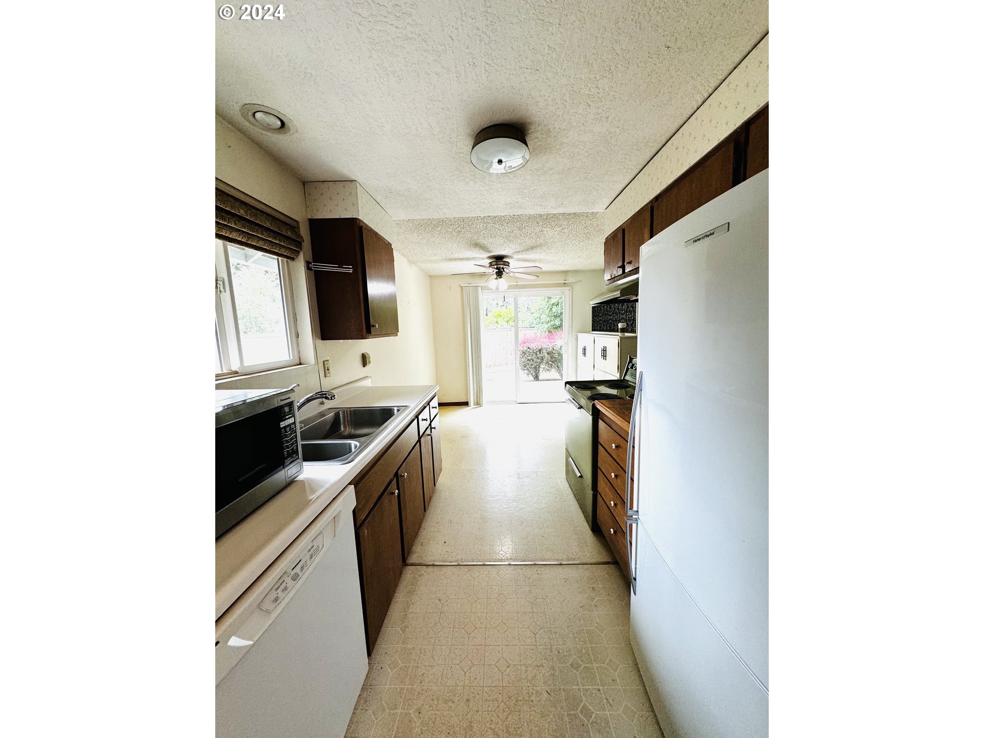 776 North Bertelsen Road Eugene, OR 97402 - Photo 10 of 32 Gallery Image 10