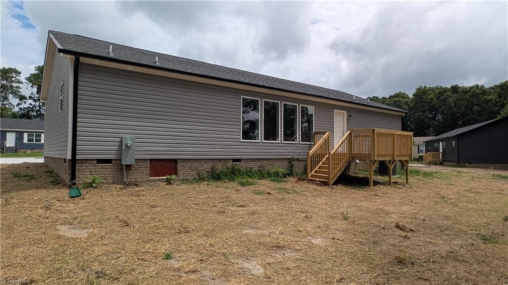 2189 Meadow Ridge Road Burlington, NC 27217 - Photo 32 of 36 Gallery Image 32