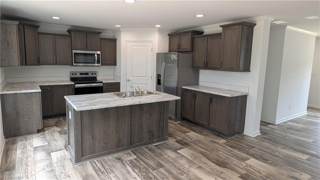 2189 Meadow Ridge Road Burlington, NC 27217 - Photo 6 of 36 Gallery Image 6