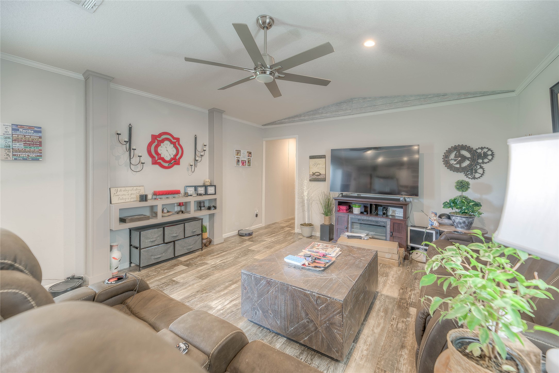 363 Deer Run Road Trinity, TX 75862 - Photo 15 of 28 a living room with furniture and a flat screen tv