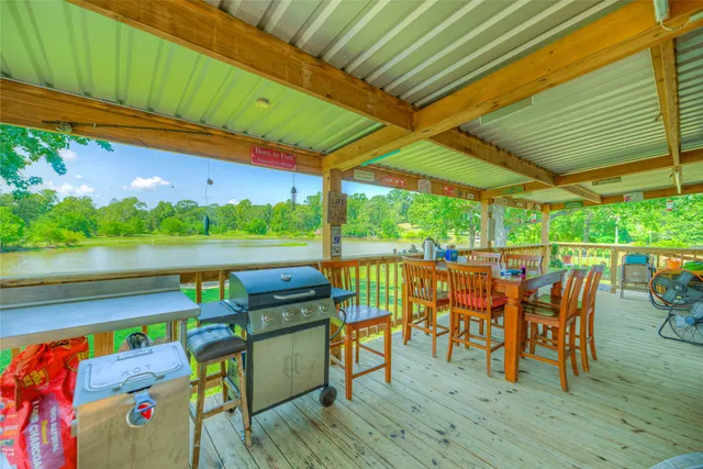 a outdoor view with a sitting space