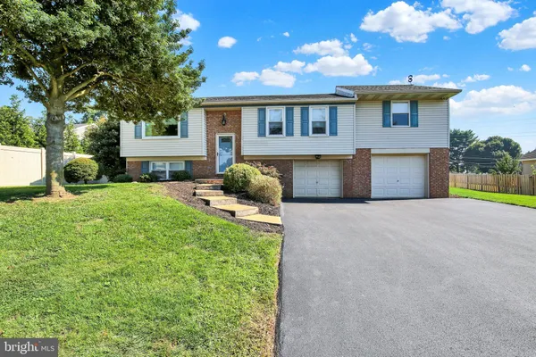 $449,900 | 1031 Stellar Drive, Mount Joy, PA 17552