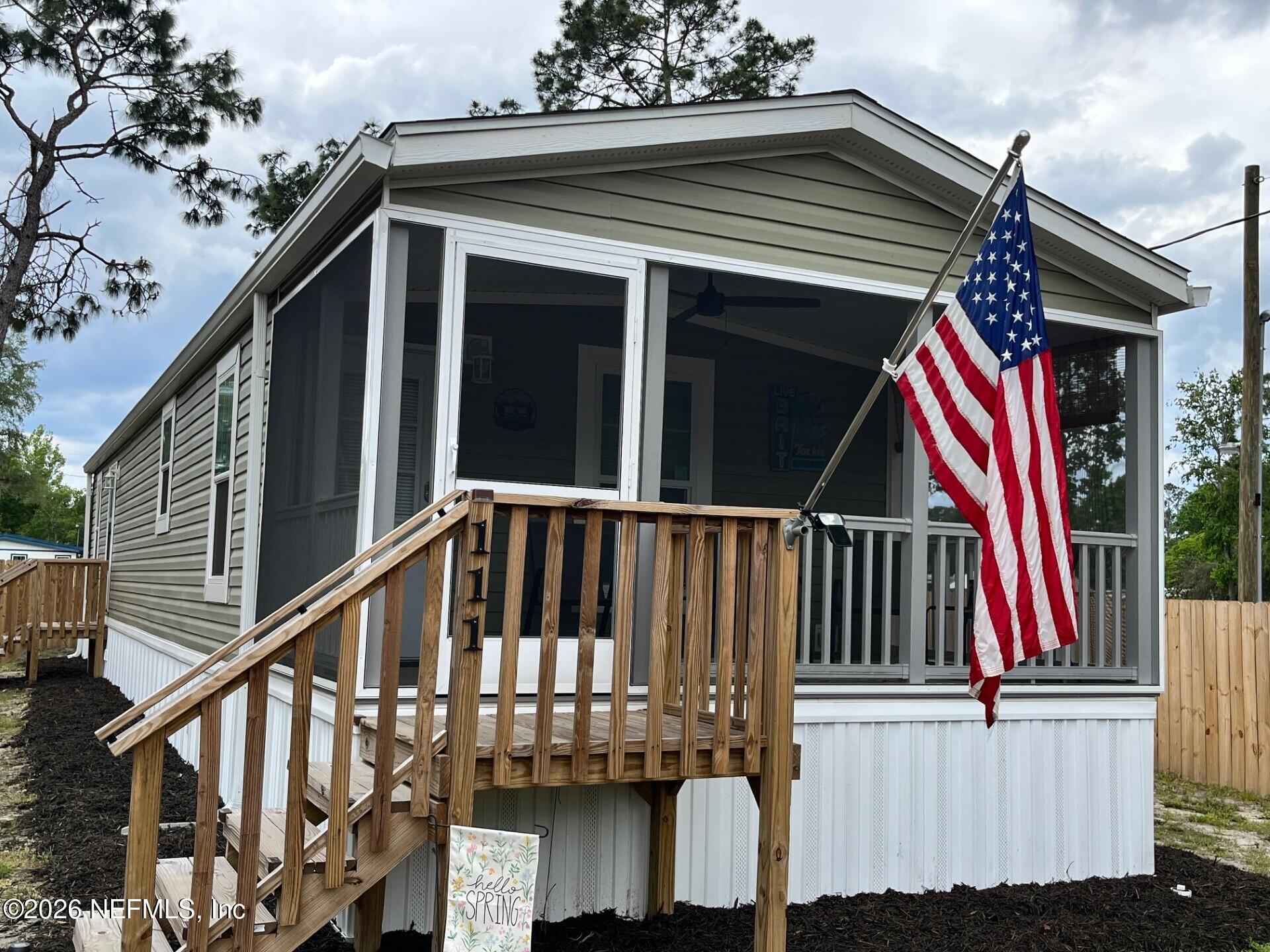 111-113 Wateroak Road Satsuma, FL 32189 - Photo 2 of 30 111 Wateroak