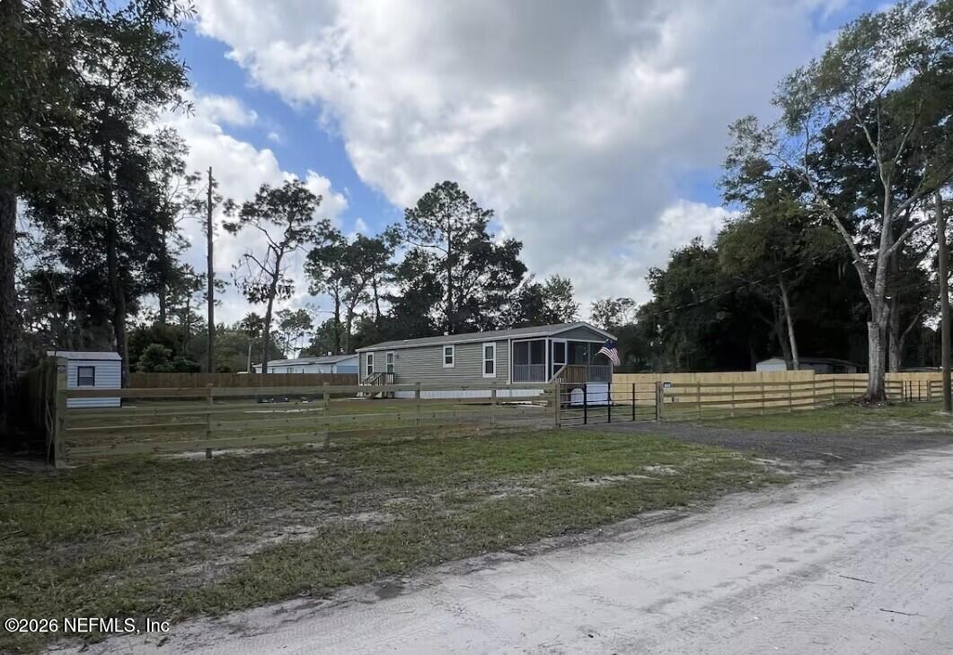 111-113 Wateroak Road Satsuma, FL 32189 - Photo 25 of 30 111 and 113 Wateroak