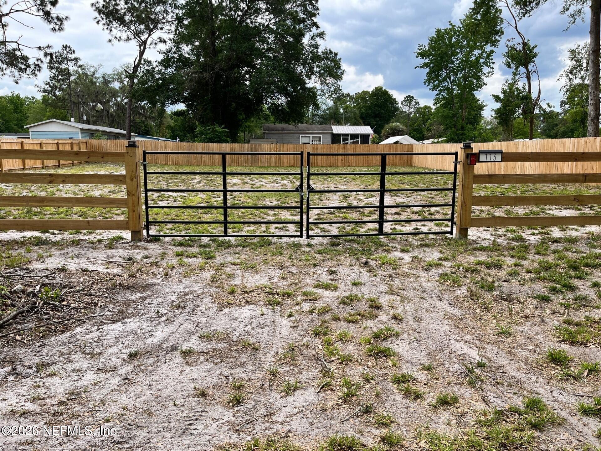 111-113 Wateroak Road Satsuma, FL 32189 - Photo 27 of 30 113 Wateroak