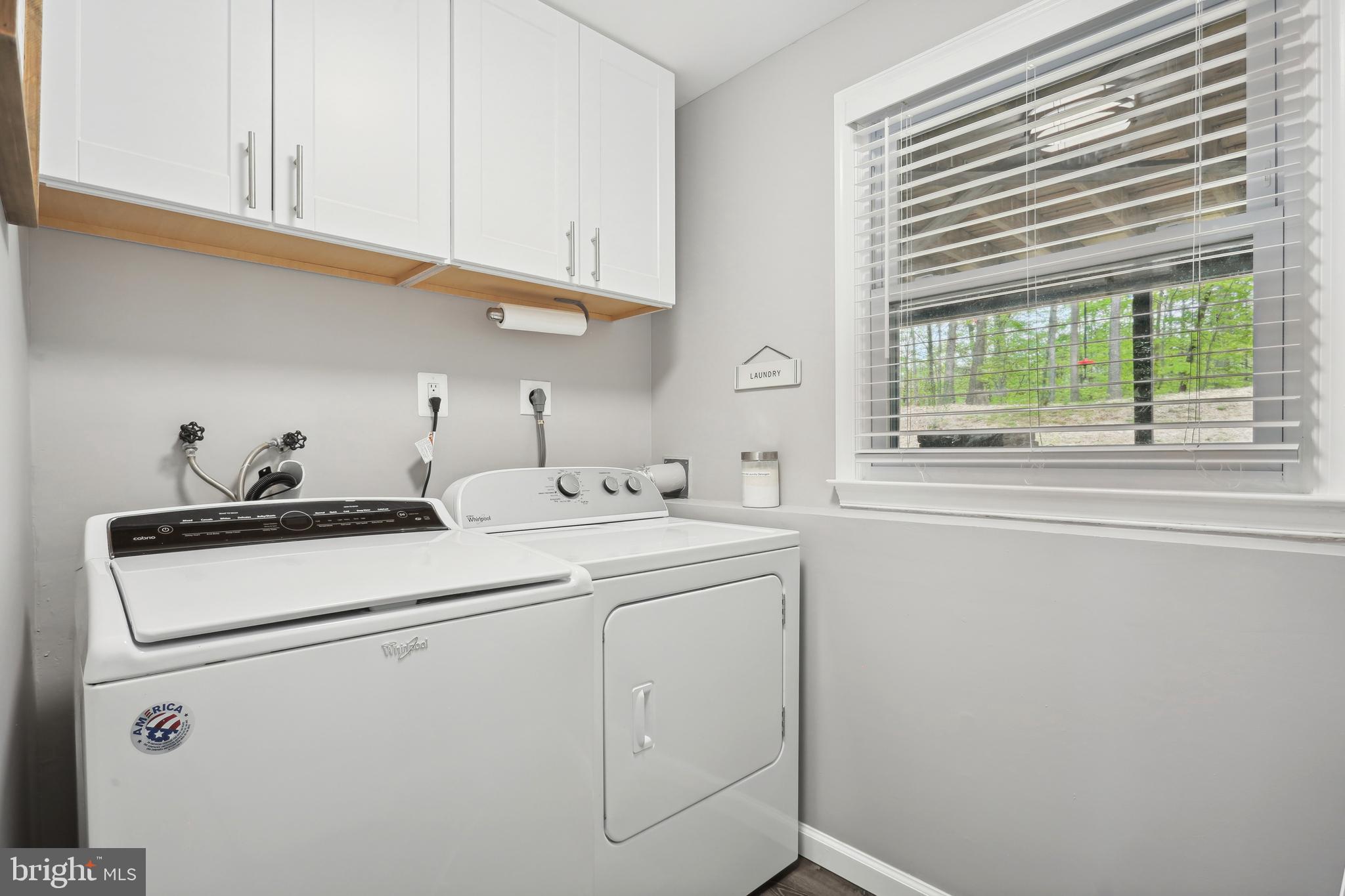 8922 Applecross Lane Springfield, VA 22153 - Photo 20 of 25 Laundry Room