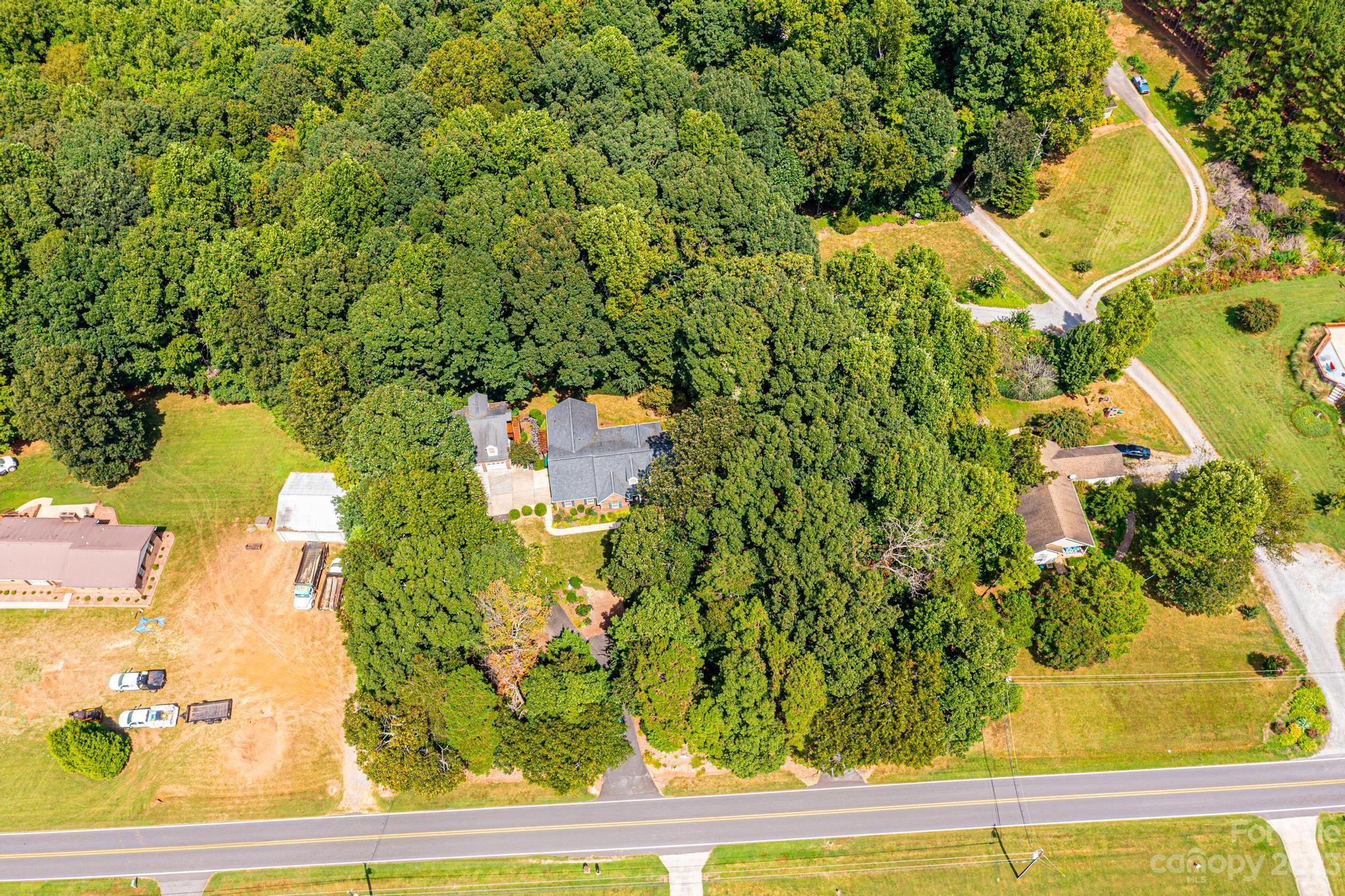 5370 Pittstown Road Hickory, NC 28602 - Photo 8 of 48 Gallery Image 8