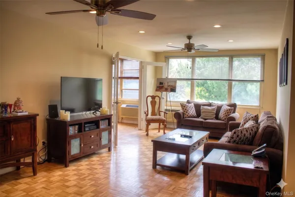 $259,900 | 12 Old Mamaroneck Road, Unit 7K, White Plains, NY 10605