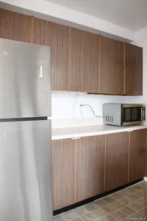 $259,900 | 12 Old Mamaroneck Road, Unit 7K, White Plains, NY 10605