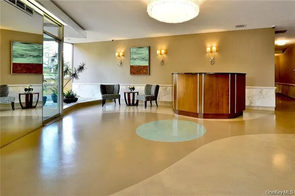 $259,900 | 12 Old Mamaroneck Road, Unit 7K, White Plains, NY 10605