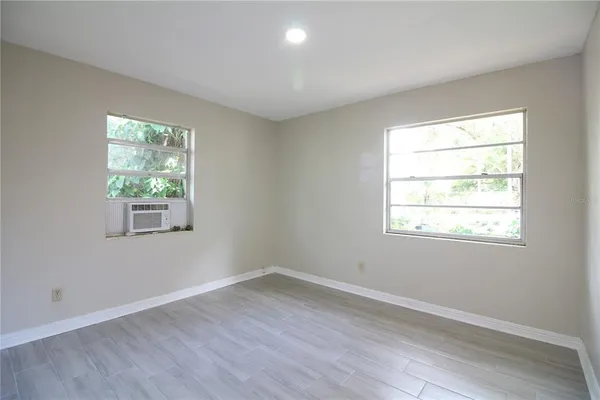 $1,250 | 1116 South Tennessee Avenue, Lakeland, FL 33803