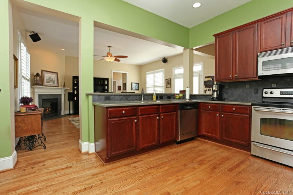 708 Bath Court Fort Mill, SC 29708 - Photo 12 of 24