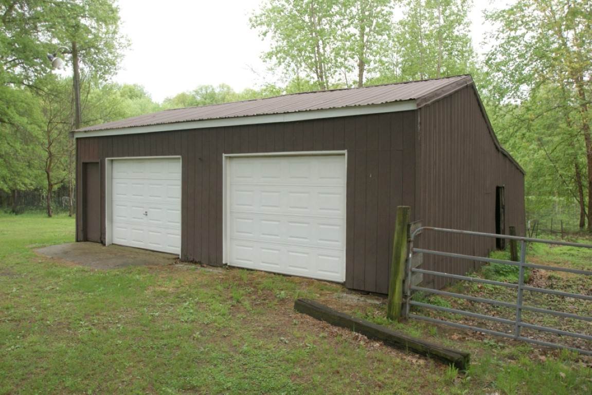 11355 East Division Road Knox, IN 46534 - Photo 2 of 23
