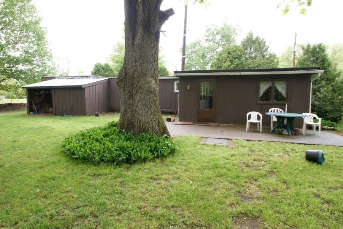 11355 East Division Road Knox, IN 46534 - Photo 4 of 23