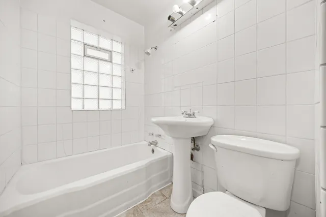 $129,999 | 1527 Wentworth Avenue, Calumet City, IL 60409