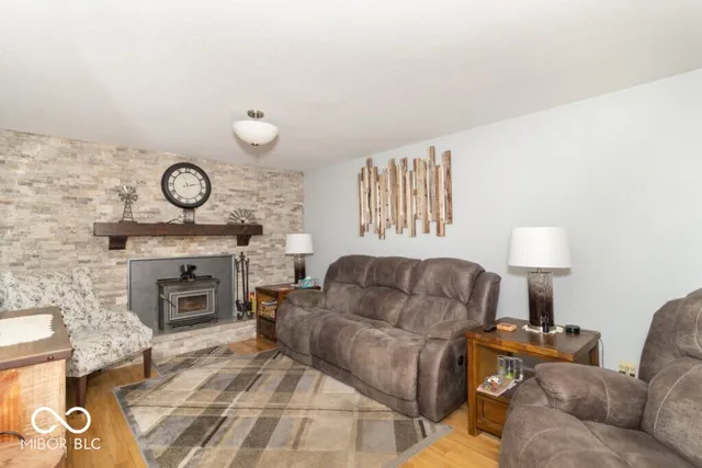 $339,900 | 3198 North County Road 300 West, New Castle, IN 47362