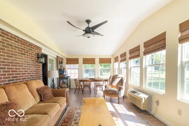 $339,900 | 3198 North County Road 300 West, New Castle, IN 47362