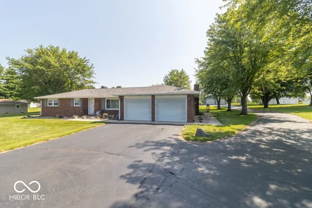 $339,900 | 3198 North County Road 300 West, New Castle, IN 47362