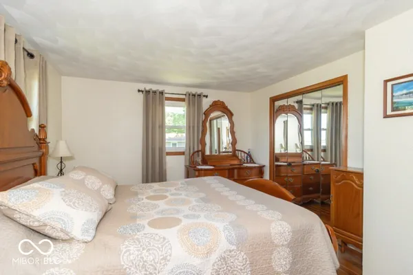 $320,000 | 3198 North County Road 300 West, New Castle, IN 47362