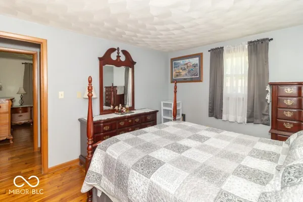 $320,000 | 3198 North County Road 300 West, New Castle, IN 47362