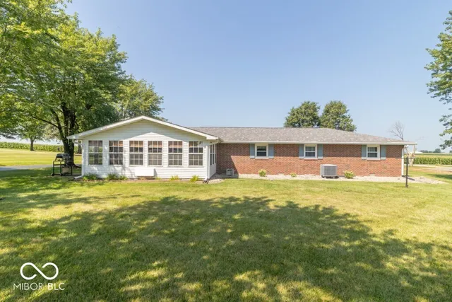 $339,900 | 3198 North County Road 300 West, New Castle, IN 47362