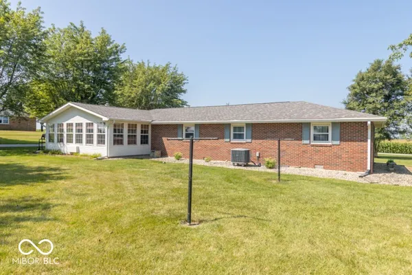 $320,000 | 3198 North County Road 300 West, New Castle, IN 47362