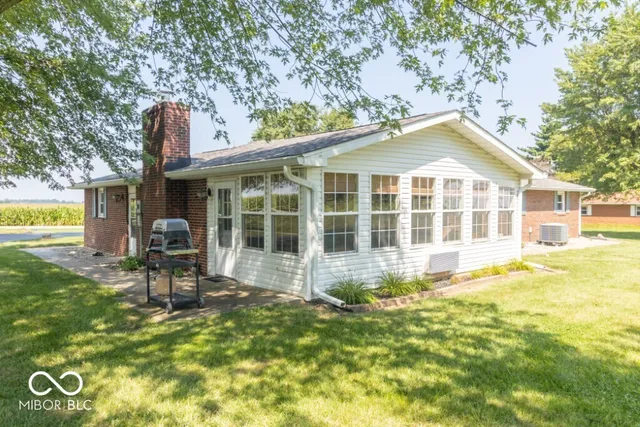 $339,900 | 3198 North County Road 300 West, New Castle, IN 47362