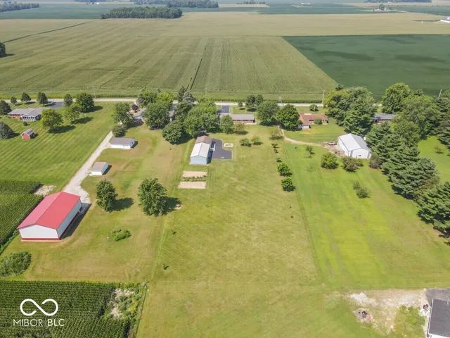 $339,900 | 3198 North County Road 300 West, New Castle, IN 47362