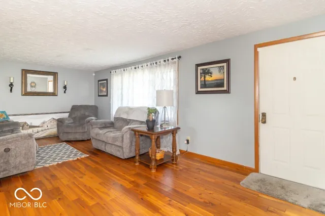 $339,900 | 3198 North County Road 300 West, New Castle, IN 47362