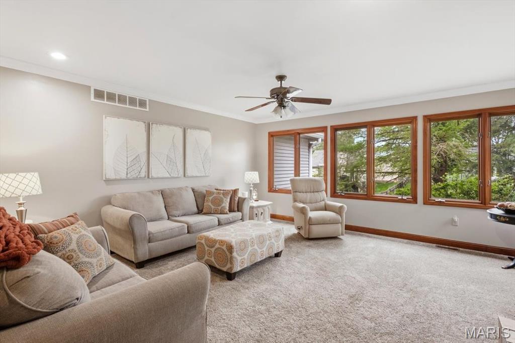 249 Reinke Road Ballwin, MO 63021 - Photo 12 of 68