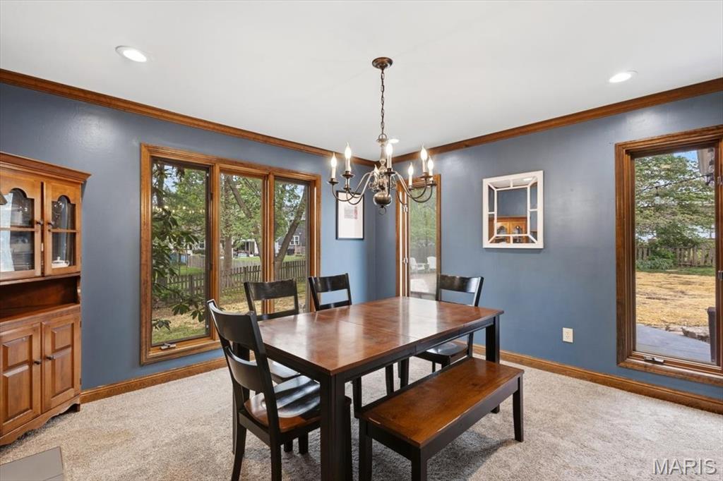 249 Reinke Road Ballwin, MO 63021 - Photo 9 of 68