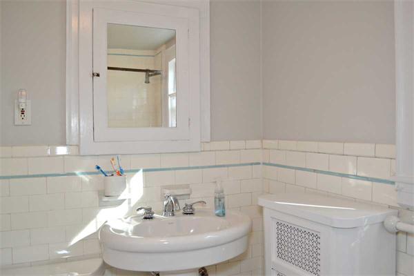 14 Shornecliffe Road Newton, MA 02458 - Photo 19 of 26 Gallery Image 19