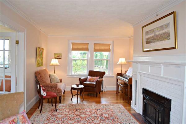 14 Shornecliffe Road Newton, MA 02458 - Photo 3 of 26 Gallery Image 3