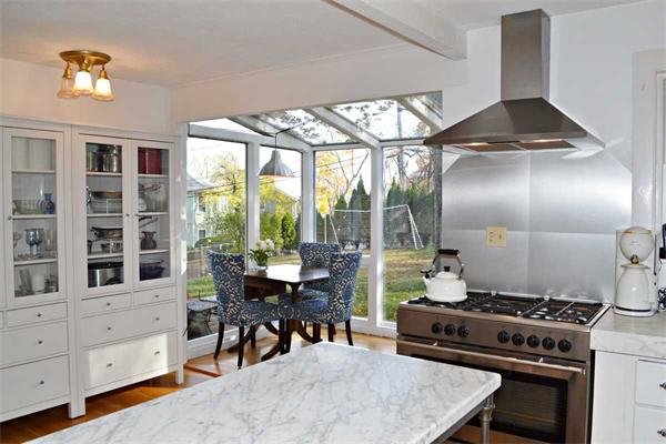 14 Shornecliffe Road Newton, MA 02458 - Photo 8 of 26 Gallery Image 8