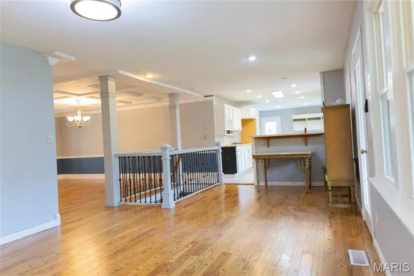 $609,900 | 1944 Pepperrell Drive, St. Louis, MO 63146