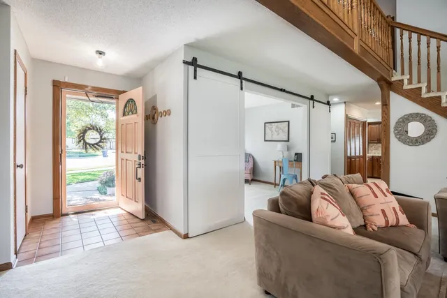 $284,900 | 4610 Farmstead Court, Bel Aire, KS 67220