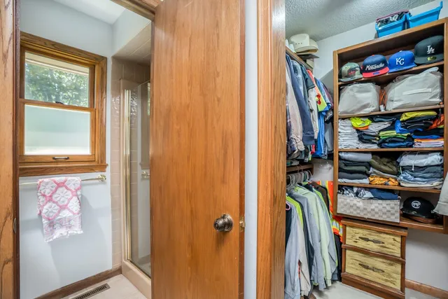 $284,900 | 4610 Farmstead Court, Bel Aire, KS 67220