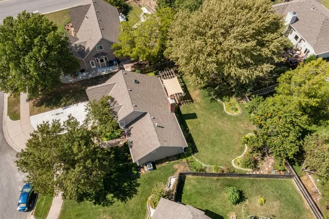 $284,900 | 4610 Farmstead Court, Bel Aire, KS 67220